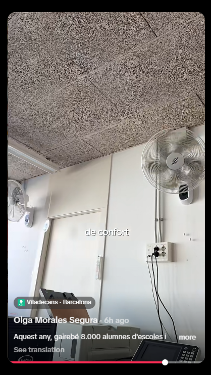 l_salva's tweet photo. A #Viladecans els infants s’ofeguen de calor a les aules.
La resposta de la batllessa és comprar ventiladors.
Mentrestant, un tòtem solar ( un sistema que pot arribar a costar prop de 25.000€ instal·lat ) al Camí del Mar per comptar vianants i ciclistes.