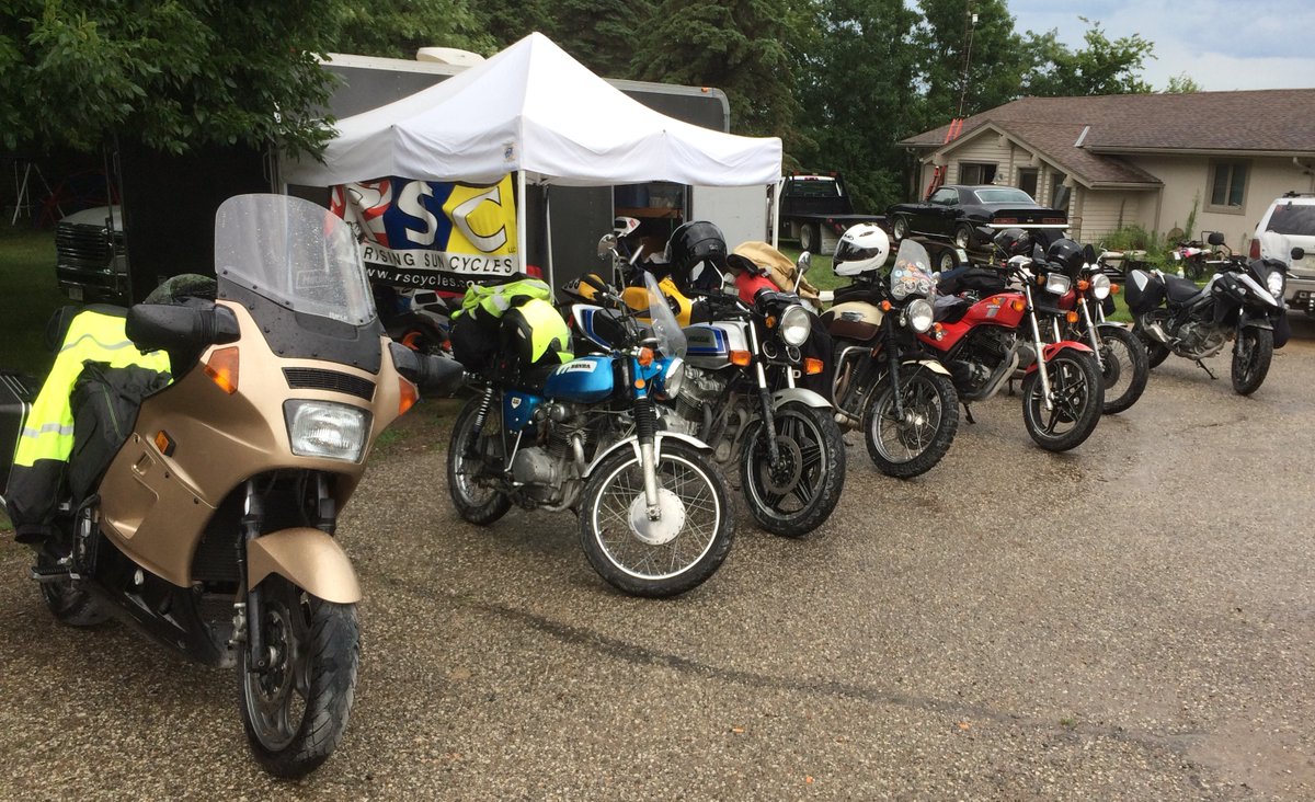 Moto_History's tweet photo. Riders gather at a rest stop. Vintage and newer motorcycles ride the back roads. #motorcycletouring #vintagemotorcycles #motorcycleenthusiasts #motorcycleenthusiasts #motorcyclerider https://t.co/JA3yOkpvko