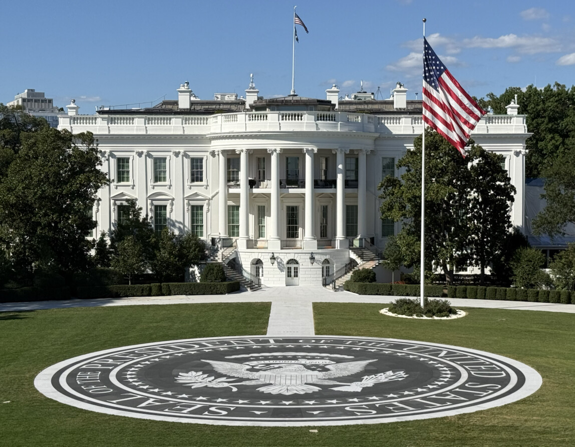 FoxNews's tweet photo. BREAKING: President Trump releases the first image of the new Heliport Landing Zone on the South Lawn of the White House.

"It is truly a work of art and, even the Trump Haters are saying, 'Wow, that’s really good!'"

"It was completed ahead of schedule, under budget and, again, though expensive, was a Gift to America!"