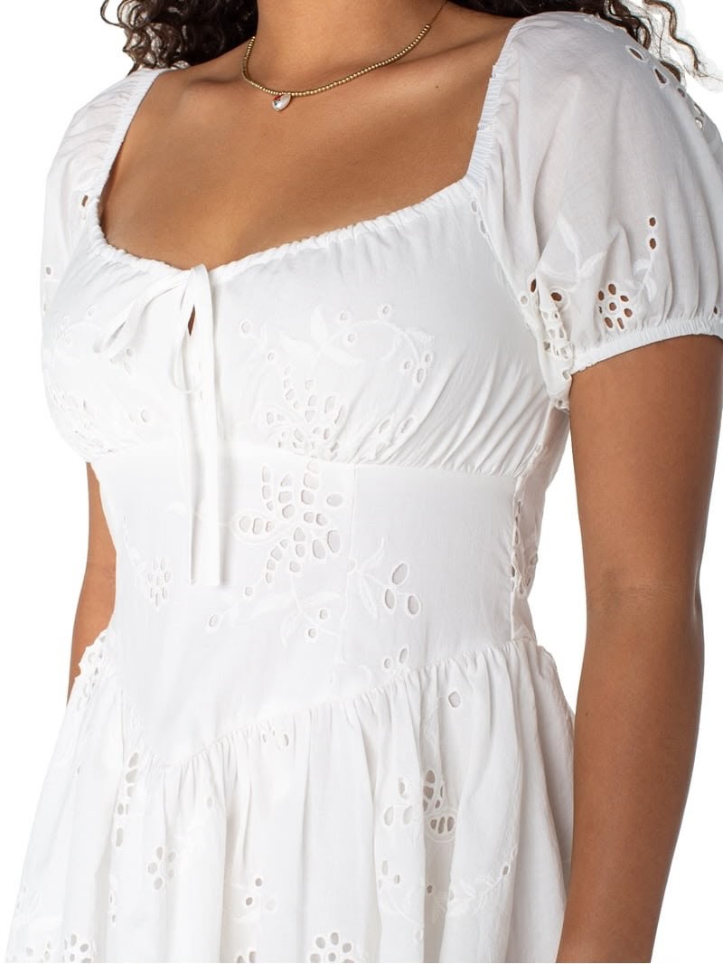 VaneRodrguez25's tweet photo. Simple, elegant, and absolutely stunning. This white eyelet mini dress is perfect for church, brunch, dates, vacations, birthdays, and special occasions. GH₵250 | Sizes S–XXXL. DM to order. https://t.co/BOTCFhLBQG