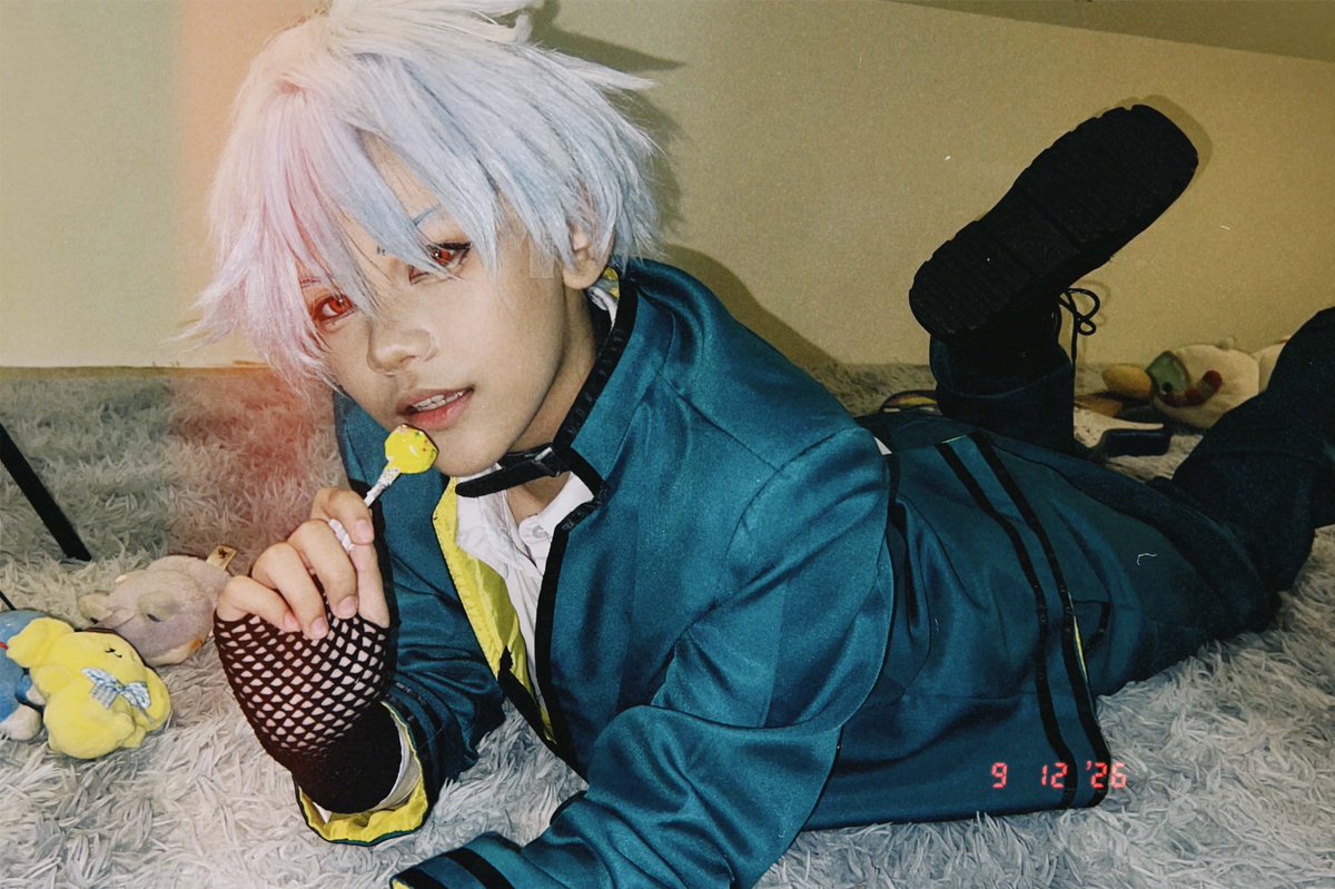 rinlovestomato's tweet photo. you guys gotta look AT MY COSPLAY NOW😳😳😳🥶🥶 https://t.co/J5shYQqMB5