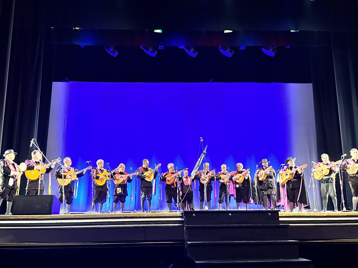 Coparmexoaxaca's tweet photo. ¡Muchas felicidades a la Cuarentuna por celebrar 25 años de historia, música, amistad y tradición!

Que este aniversario sea motivo de orgullo por todo lo construido y, al mismo tiempo, el inicio de muchos años más de historias, serenatas y momentos inolvidables. https://t.co/oOkgNhg9NR