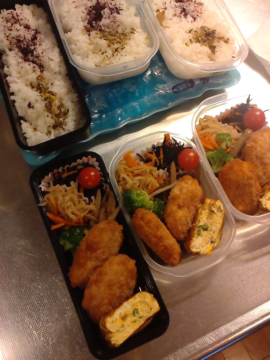 rin_r1ng's tweet photo. カヨカヨ火曜日。日常だなぁ。はい
。#お腹ペコリン部　#お弁当記録　#お弁当作り楽しもう部 https://t.co/Pl9iiP52jp