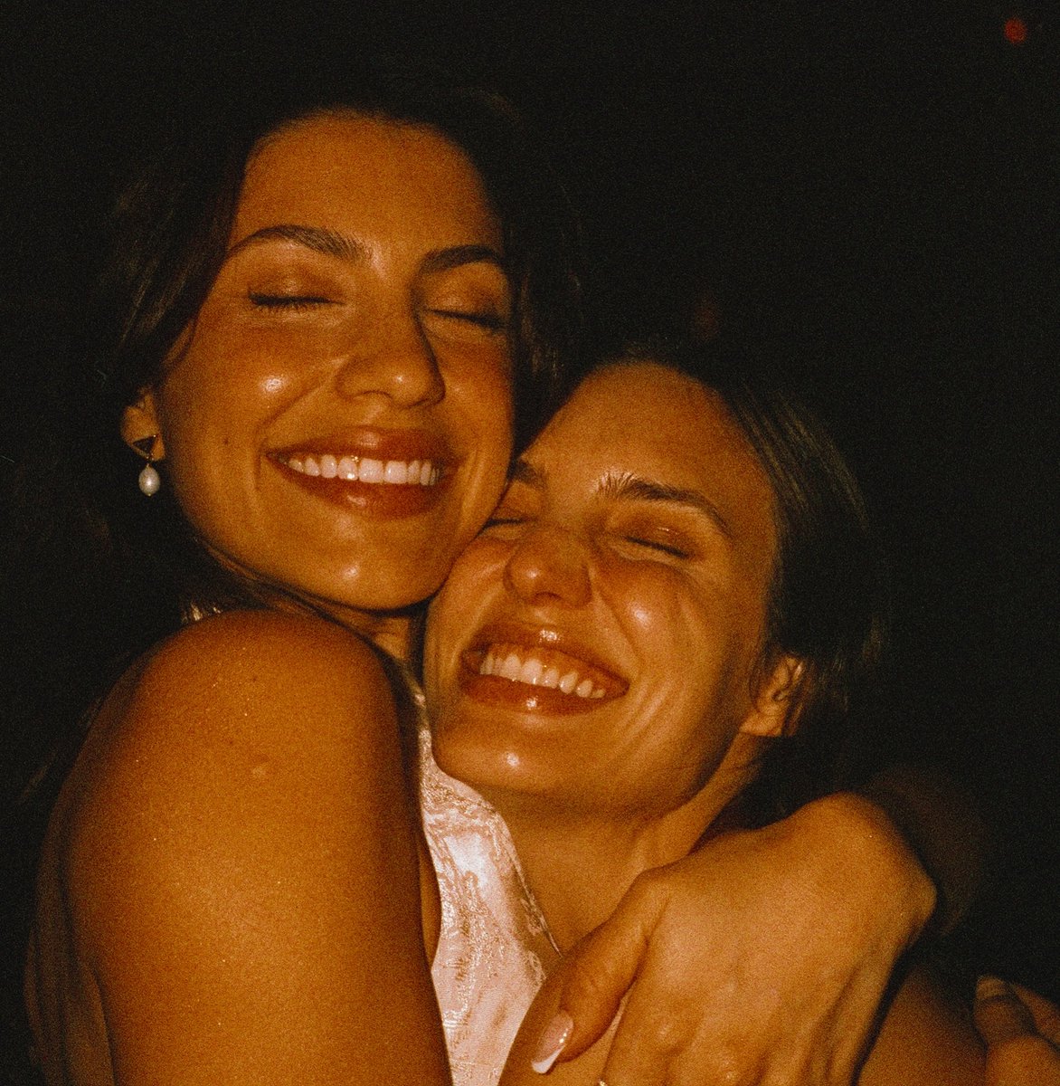 Queensmacabarby's tweet photo. Que EMOCIOONNNN
MACA
FELIZ 14 DE SEPTIEMBRE DÍA DE SAN VALENTIN BARBARENA

#MacarenaAchaga #BárbaraLópez #Juliantina https://t.co/Iz7C7OTvL3