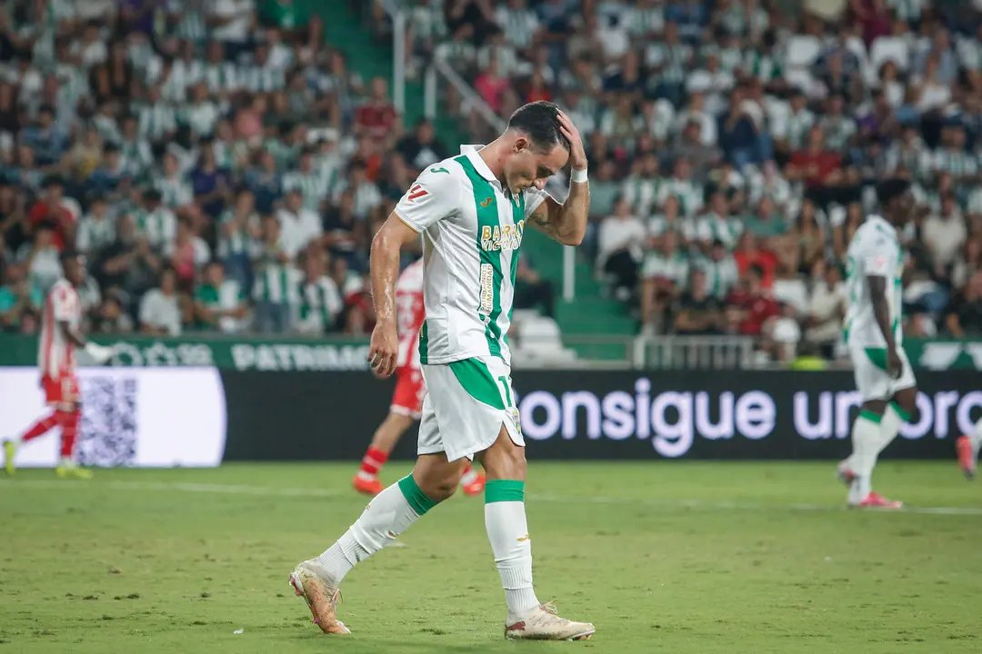 Guillermo_jZ01's tweet photo. El MAL INICIO del CÓRDOBA CF, en DATOS📊

✖️Tras 4 derrotas en las primeras 5 jornadas de Hypermotion, los blanquiverdes están en puestos de descenso

Repaso 3 claves de este arranque de los de Iván Ania con estadísticas 

Dentro hilo❗🧵 https://t.co/cYBfNNLVjp