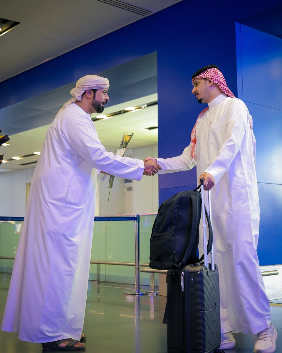fcalnahda's tweet photo. من عُمان، نرحّب بالأشقاء 🇸🇦🤝🇴🇲
أهلًا بـ @altaawounfc في دارهم، وحللتُم أهلًا في عُمان.

#النهضة https://t.co/JwUzytd1Ne