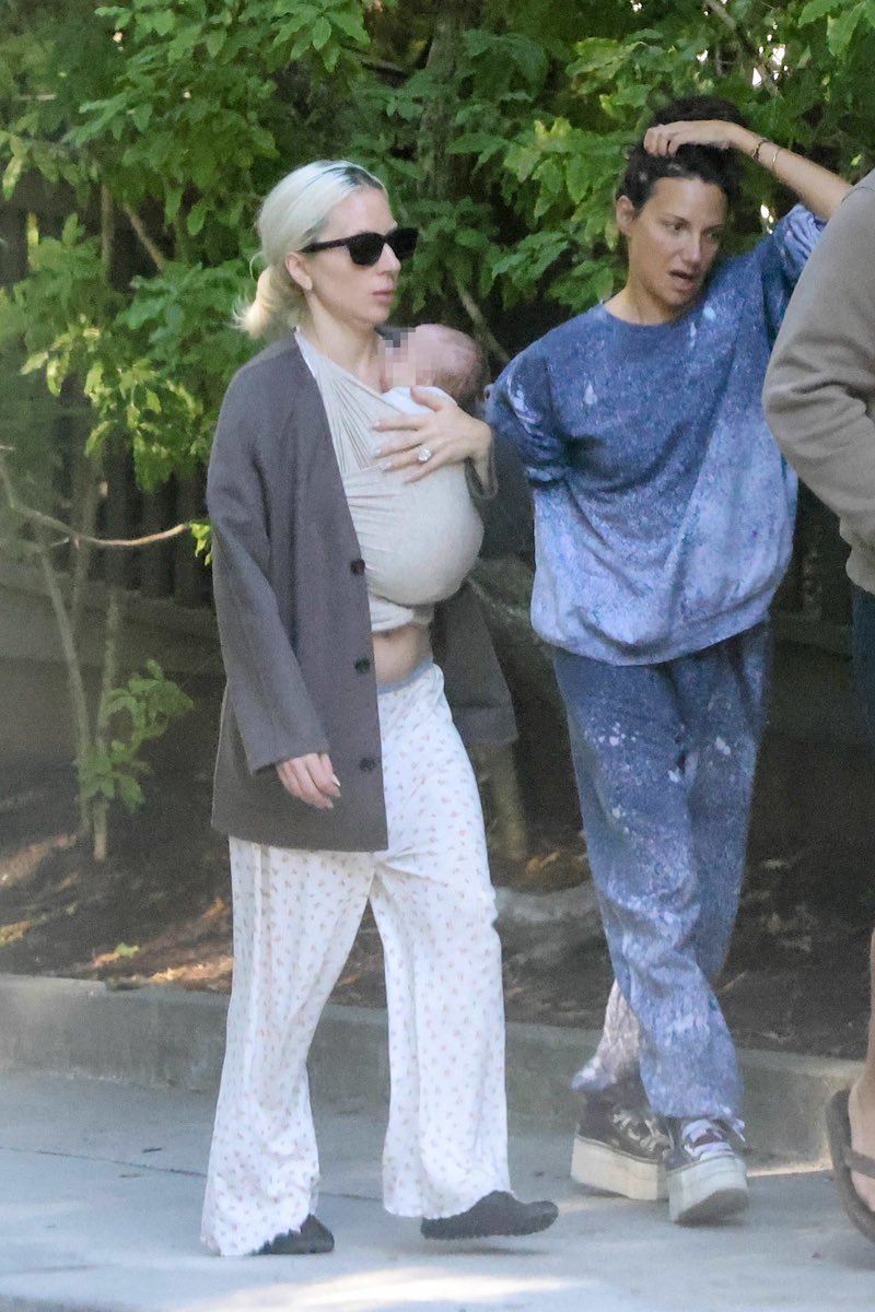 mayhembygaga's tweet photo. 🚨 Daily Mail reveals some details on Gaga’s recent life as a new mother.

"Gaga never leaves the baby alone, except to handle something quickly. She stays in the baby's room all the time because she doesn't want to miss a single moment. She holds the baby all the time." https://t.co/l6TJHFzW4u