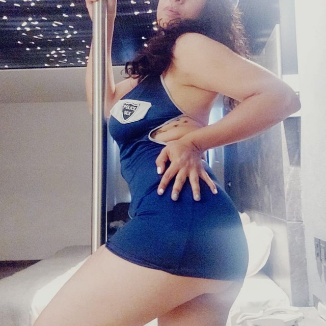 Reserealtiza's tweet photo. Tecamac
5626748006
Fanny. Tuve oportunidad de estar con ella en el calens. me cumplió mi fantasía de entrar a la habitacion solo con una tanga Uf. Tiene poca pompi pero unos pechos enormes. Es blanquita y re entrona. Rica platica previa e inter. 0/10 https://t.co/H9TJzNES3O