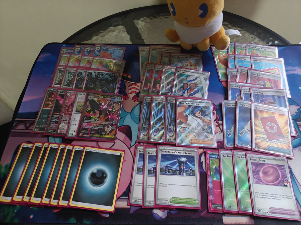ShyLunaria's tweet photo. Hey Eevelyn here,
Showing off my cup winning zoroark list. So happy to start the season off with a W!!!!!! https://t.co/dLHeIAVGwi