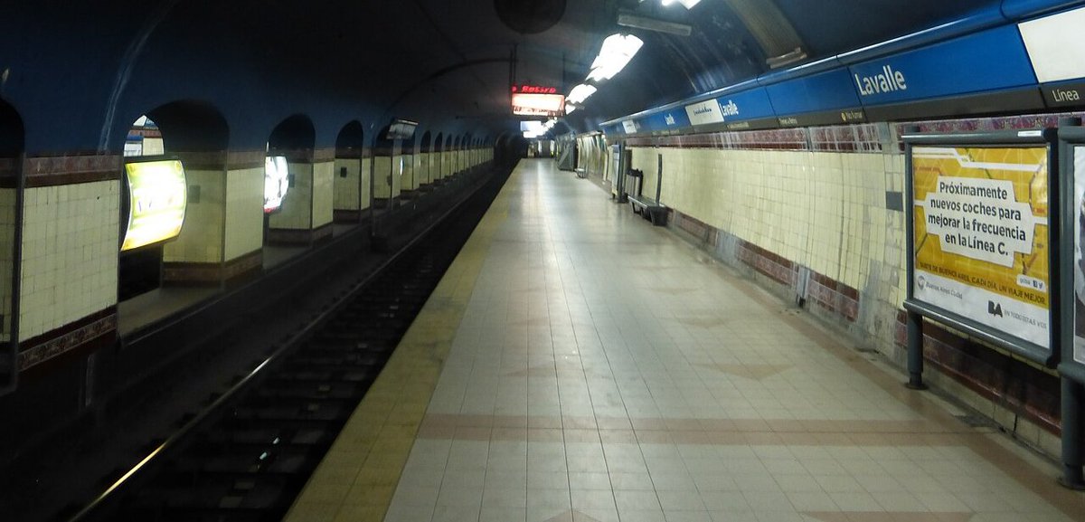 DatoBreve's tweet photo. 🚇 Subte: desde hoy, la estación Lavalle de la Línea C está cerrada.

La estación permanecerá fuera de servicio por obras de renovación integral. Los trenes seguirán circulando, pero pasarán sin detenerse allí. https://t.co/eBD6k73XDP