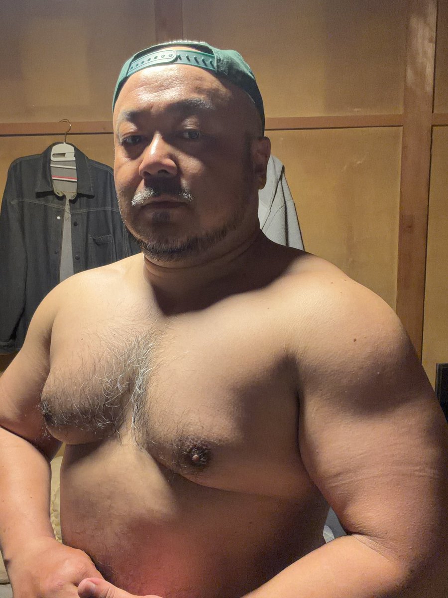 KLightning0514's tweet photo. 昨日は体調不良でジム行けんかったし今週は日勤夜勤が2回あるからトレにあまり行けん。

寸胴化が進む https://t.co/0j68In9Fd1