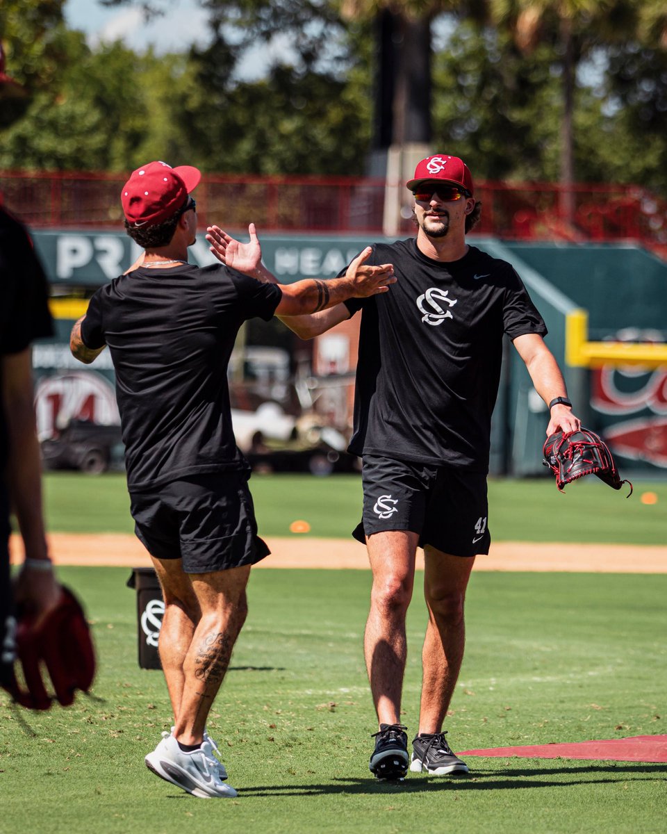 GamecockBSB's tweet photo. Stacking days 🤙 https://t.co/zQi0qXlL3K