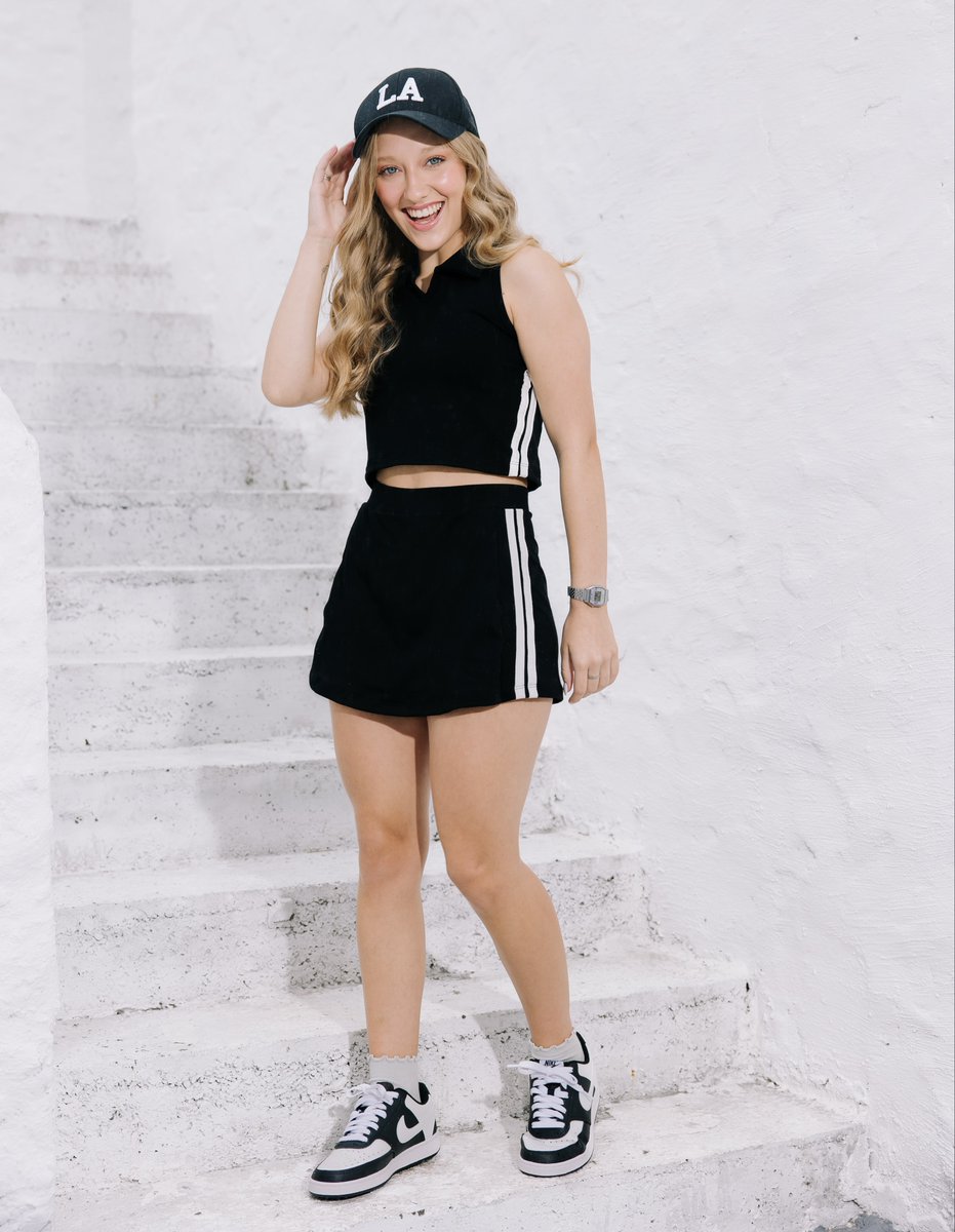 romerito1990's tweet photo. Conforto, atitude e uma pegada esportiva para transformar qualquer produção em um look cheio de personalidade. O conjunto perfeito para viver cada momento com estilo, porque tendência de verdade combina com você. https://t.co/eliQQ1DAEb