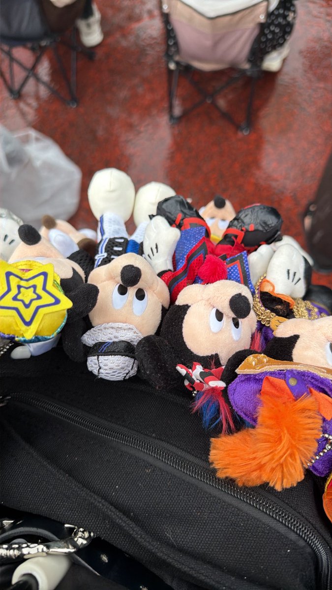 m_mouse_07's tweet photo. 雨やばすぎてるよーーーー
ほんとに夕方やむのこれ https://t.co/fQNC4oX5zV