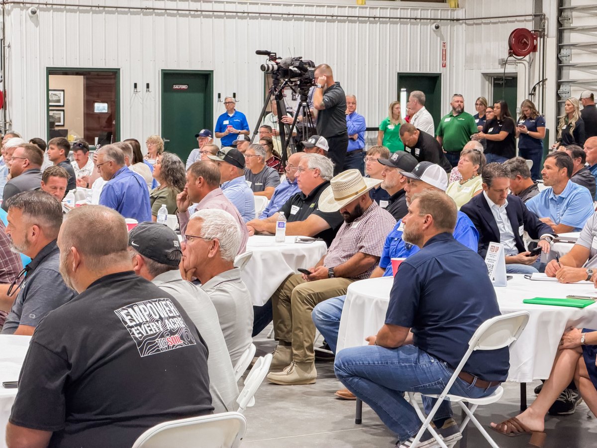 TexasCorn's tweet photo. We’re still fighting for fair fertilizer prices 🌽 Proud to stand with 13 states and 170+ farmers who gathered for another Fed Up: Fertilizer Cartel Profits off Farmers’ Backs hearing in Iowa to speak up about the challenges farmers are facing.

Have evidence of fertilizer industry practices impacting your farm? Submit it confidentially at https://t.co/NWNpL8pQKL.

Read more about the hearing: https://t.co/mgIPjbD5KD