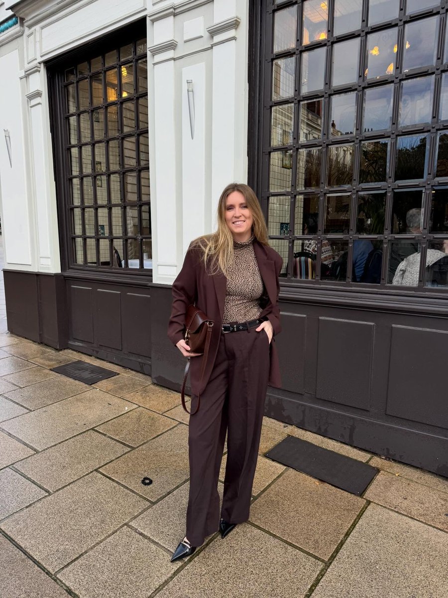 angelo_augusto1's tweet photo. Brown suit energy, elevated with my favorite color. Yes or no? https://t.co/WdovYm5ajf