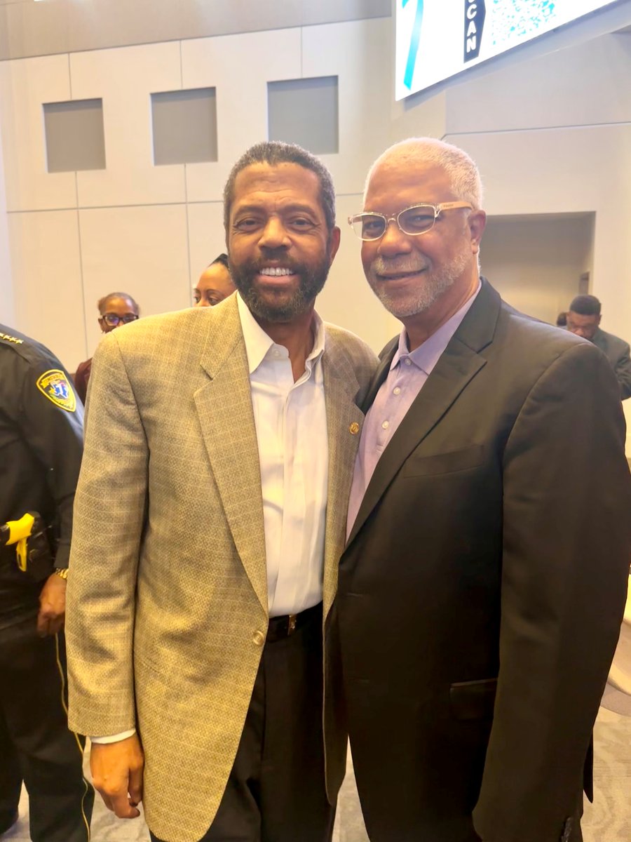 BorrisLMiles's tweet photo. Senator Borris L. and Cydonii Miles joined leaders from the education, labor, civic and faith communities, along with elected officials, for a conversation with Rev. Al Sharpton on voter education and civic leadership.

Tomorrow is National Voter Registration Day—a reminder to make sure we’re registered and prepared to participate in the upcoming election, while helping others understand the importance of making their voices heard.
#txlege #hounews #SD13
