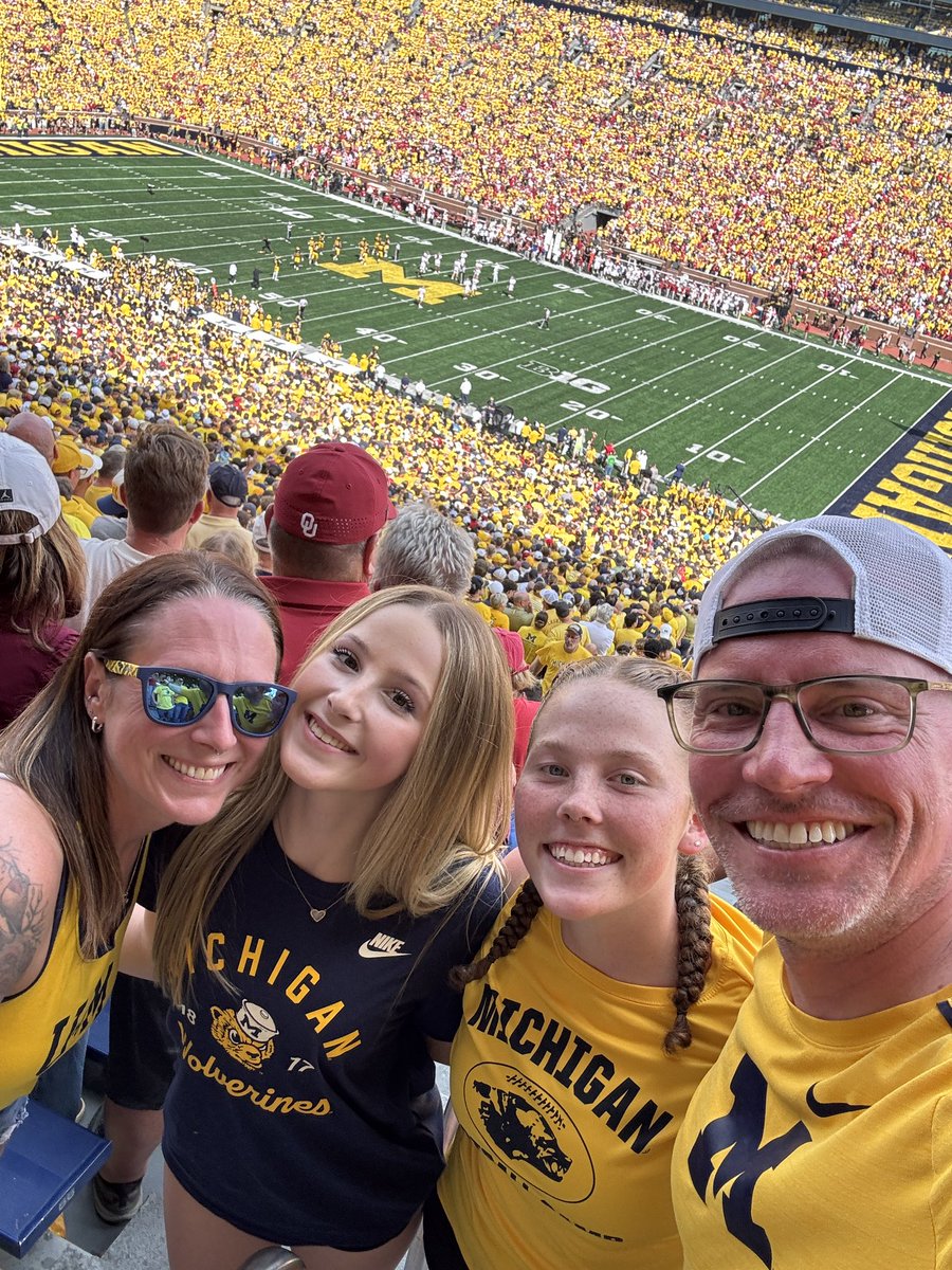 hubbardbradford's tweet photo. Our favorite place, the #BigHouse! Another great Saturday in Ann Arbor with the #HubbardSisters. Great company, an exciting win, and more memories. #GoBlue @UMichFootball @UMichAthletics #makeitmatter https://t.co/VDgDtqsrOb