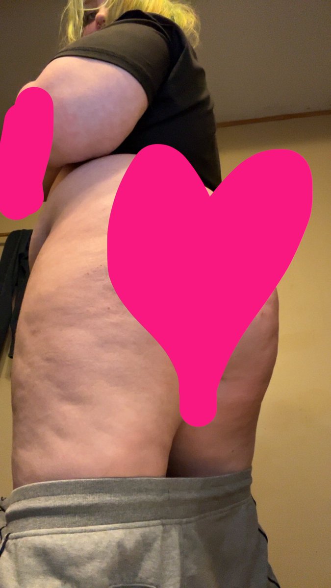 PrettyMoonKitty's tweet photo. Ik you’ll love my content once you see it 🫢

#sellingcontent #payme #paypigs #slut #findom #slave https://t.co/LVPPKaSUGb