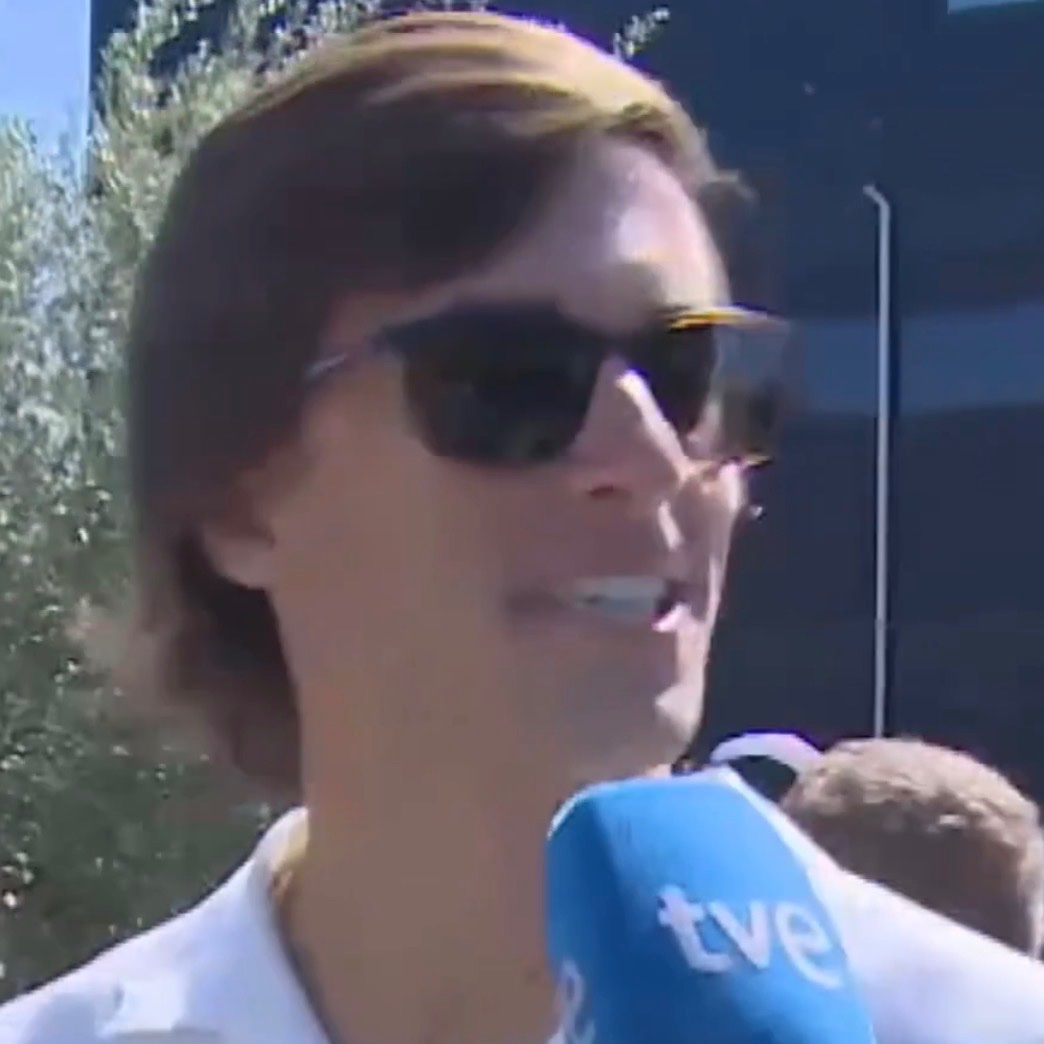 MadridXtra's tweet photo. 🗣️ Álvaro Carreras: “Why did many Real Madrid players go to the Spanish Grand Prix?

Fede Valverde said that anyone who doesn’t come will be fined.” @teledeporte 🤣 https://t.co/CyKuKM6PfN
