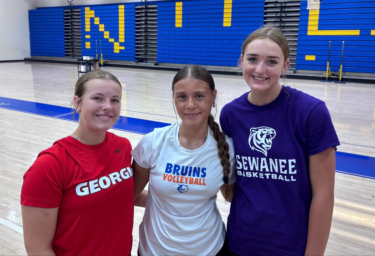Lady_BruinHoops's tweet photo. It may be Monday, but these ladies didn’t let that slow them down. They got the job done today. 💪🏀
Very proud of them!!!

Go Lady Bruins! https://t.co/RzPlyrchEh