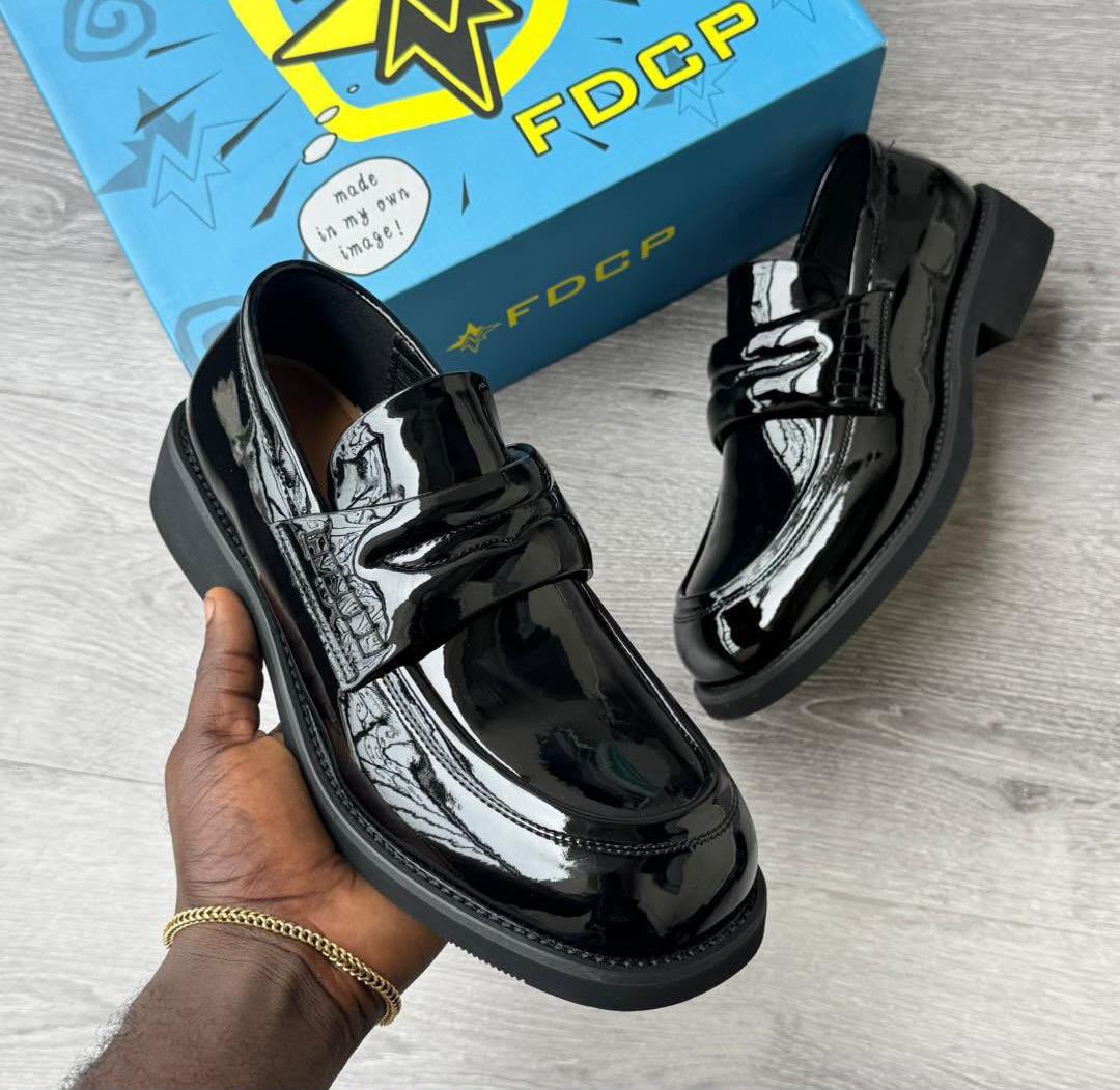 TomiwaDavid6's tweet photo. Too sleek to be overlooked.

Size:41-46.

Price:45k

Send DM 09135675234. Nationwide delivery 🚚 

@ijiistores #trending #shoes https://t.co/a8RUvlfQlK