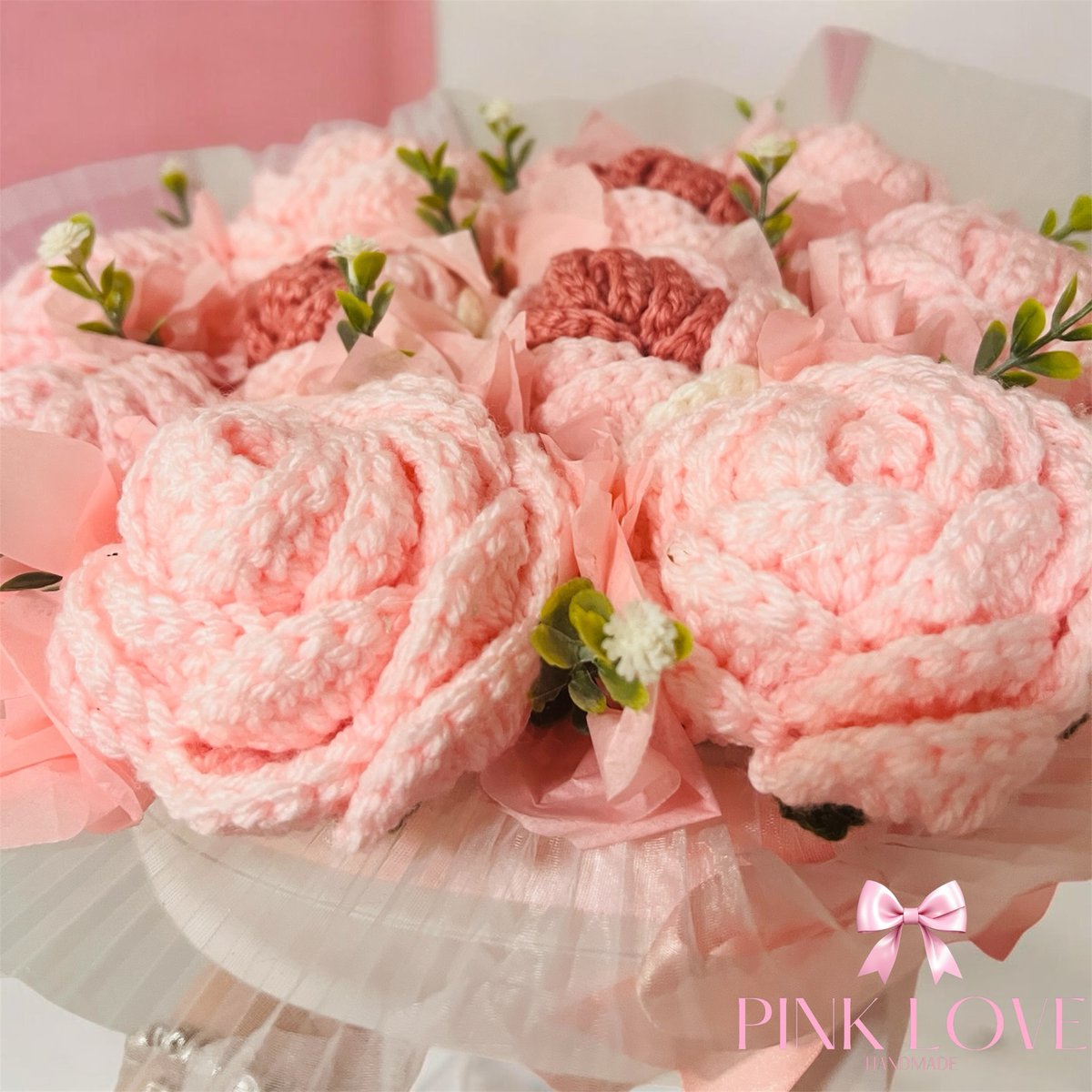 inasnir's tweet photo. Flores eternas a crochet, hechas con el corazón. El regalo perfecto para San Valentín. Recogida local. Envía DM para adquirir. https://t.co/4p7LxrLhmW