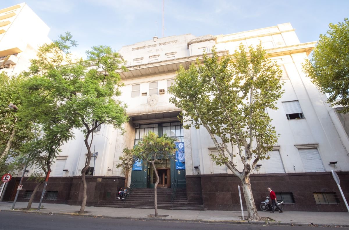 UNS_oficial's tweet photo. 🏅La UNS se ubicó casi ¡30 PUNTOS! por encima del promedio nacional en el Índice de Transparencia 

Según el informe, que analiza 20 dimensiones, fue calificada con 94.6/100 en total

Mirá más en EnfoqueU
👉https://t.co/7zg84m87Rr https://t.co/dxPgdmuuP9