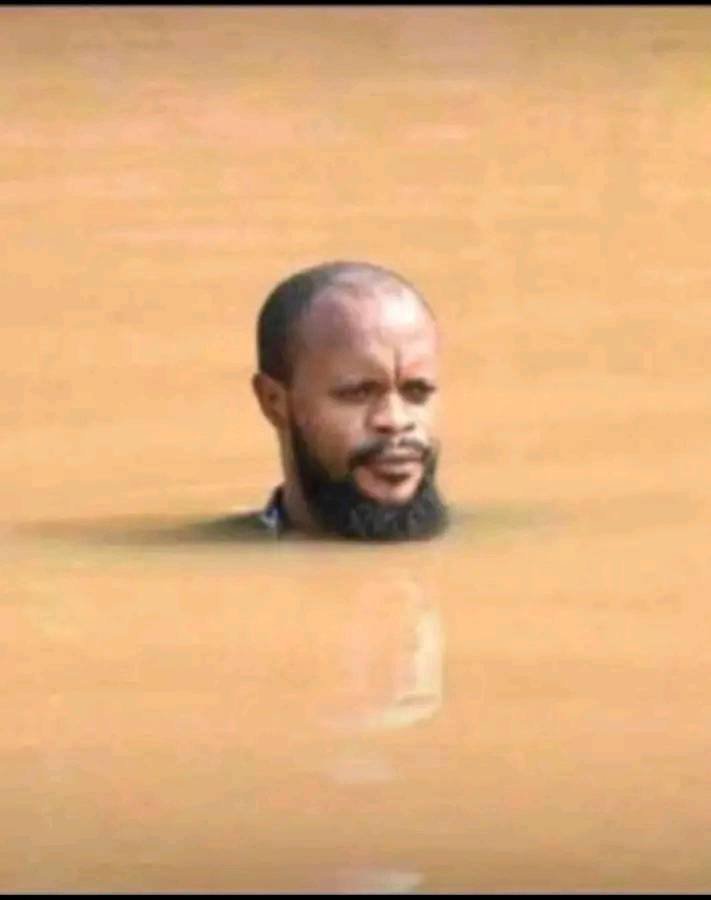GregLeGrecq's tweet photo. Uko mu karere bariko baratwenga abarundi, badufata nabi,... niko natwe kera twakuze twumva batwenga aba congomani n'igihugu cabo. Nta wari azi ko twogiye munsi yabo kabisa... https://t.co/PaRuxBFkQh