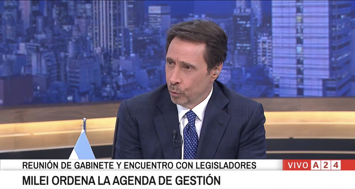 rating_politico's tweet photo. LA TARDE | 📺
#ElNoticiero @A24COM @edufeiok 1.8
#ElDiario @c5n 1.5
#TNCentral @todonoticias 1.4
#SiempreMas @lanacionmas 1.1
#DuroDeCallar @CronicaTV 1.0
#26PM @canal26noticias 0.8 https://t.co/TweFdMrM3W