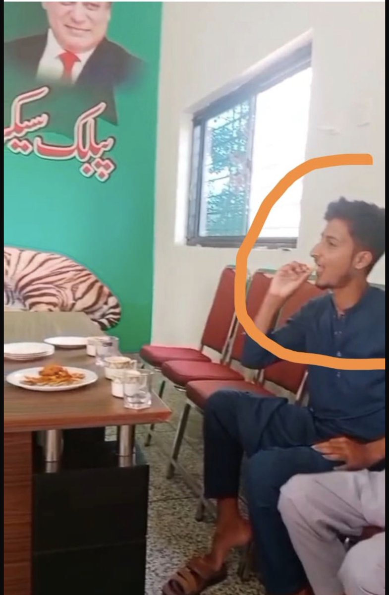 ia_rajpoot's tweet photo. #بم #شیل #نیوز 

#بڑی #خبر

چیک بیلی خان میں قوم لوط کے پیرو کار ہوئے بے قابو 

معصوم بچوں سے جنسی زیادتی و مشت زنی کروانے جیسے ہولناک واقعات میں اضافہ 

جبکہ ن لیگی ایم پی اے چوھدری نعیم اعجاز کی ٹیم کے مقامی عہدیداران نہ صرف قوم لوط سے تعلق رکھنے والے زناء  کاروں کو اپنے دفتر میں بٹھا کر وی وی آئی پی پروٹوکول دے کر ویڈیوز ٹک ٹاک پر چڑھا رہے بلکہ مقامی پولیس پر بھی دباؤ ڈال رہے جس وجہ سے معصوم بچوں سے جنسی زیادتی و غیر اخلاقی حرکات کرنے والے دنددناتے پھر رہے 

حال ہی میں چک بیلی خان میں قوم لوط کے پیروکار احمد رضا ولد رفاقت حسین نے آٹھ نو سالہ معصوم بچے ( ط) ولد (ن ح) سے مشت زنی کروائی اور ویڈیو بنا کر سوشل میڈیا پر وائرل کر دی 

احمد رضا کے اس بھیانک جرم کی بھنک مقامی پولیس کو پڑ چکی مگر ن لیگ کے جرائم پیشہ ایم پی اے و ڈائریکٹر قانونی بلیو ورلڈ سٹی چوھدری نعیم اعجاز کے لاڈلے چوھدری ظہیر جیلانی (جن کو حال ہی میں نعیم اعجاز نے انچارج پبلک سیکرٹریٹ پاکستان مسلم لیگ ن چک بیلی خان مقرر کیا) مبینہ طور پر پولیس پر دباؤ ڈال رہے جس وجہ سے ملزم احمد رضا خلاف ایکشن نہ ہورہا اور وہ سرعام دندناتا اپنے اگلے شکار کی تلاش میں پھر رہا 

نہ صرف نعیم اعجاز کا دست راست چودھری ظہیر جیلانی پولیس پر ملزم کو “ہاتھ نہ لگانا” لیے دباؤ ڈال رہا بلکہ اسی قوم لوط کے پیروکار احمد رضا کو ن لیگی پبلک سیکرٹریٹ میں بلا کر چائے پکوڑے سموسے کھلا کر ویڈیو بنا کر سوشل میڈیا پر شیئر کر رہا تاکہ پولیس ملزم کو گرفتار نہ کر سکے کہ یہ جی ایم پی اے و لاڈلے جیلانی کا بندہ ہے 

دوسری جانب اہلیان علاقہ بالخصوص معصوم بچوں کے والدین میں اس خوفناک واقعہ کی ویڈیو وائرل ہونے بعد شدید خوف و ہراس پھیل چکا 

اہلیان چک بیلی خان و معصوم بچوں کے والدین نے وزیر اعلیٰ پنجاب مریم نواز، آئی جی پنجاب راؤ عبدالکریم و انچارج سی سی ڈی ڈی آئی جی سہیل ظفر چھٹہ سے بچوں ساتھ جنسی زیادتی میں ملوث ملزم احمد رضا و اسکو چھتر چھایا فراہم کرنے والے سیاسی لیڈران خلاف ایکشن لینے کی اپیل کی ہے