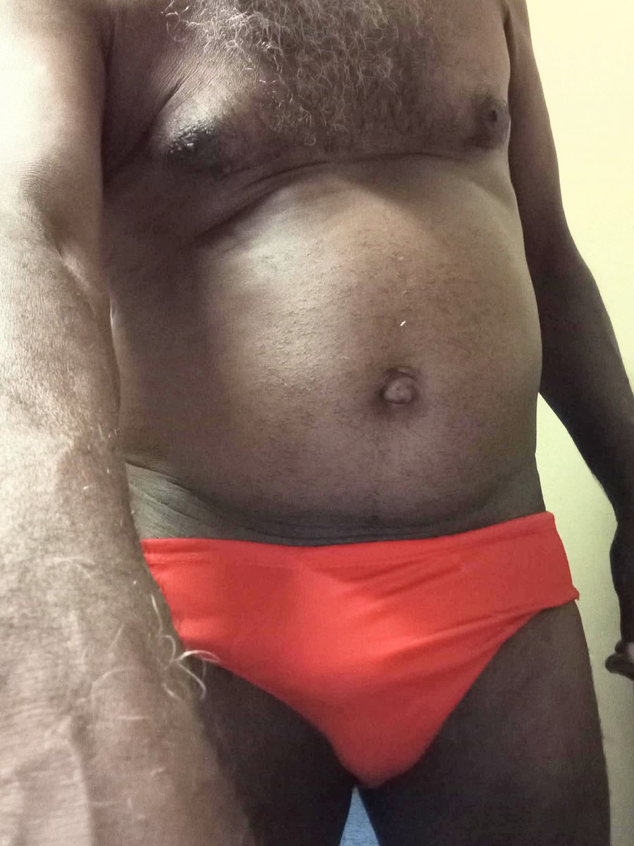 Josqow's tweet photo. Tesão de coroa negro baiano 😍😍😛😛🔥🔥 https://t.co/ozbi2zeW3Z