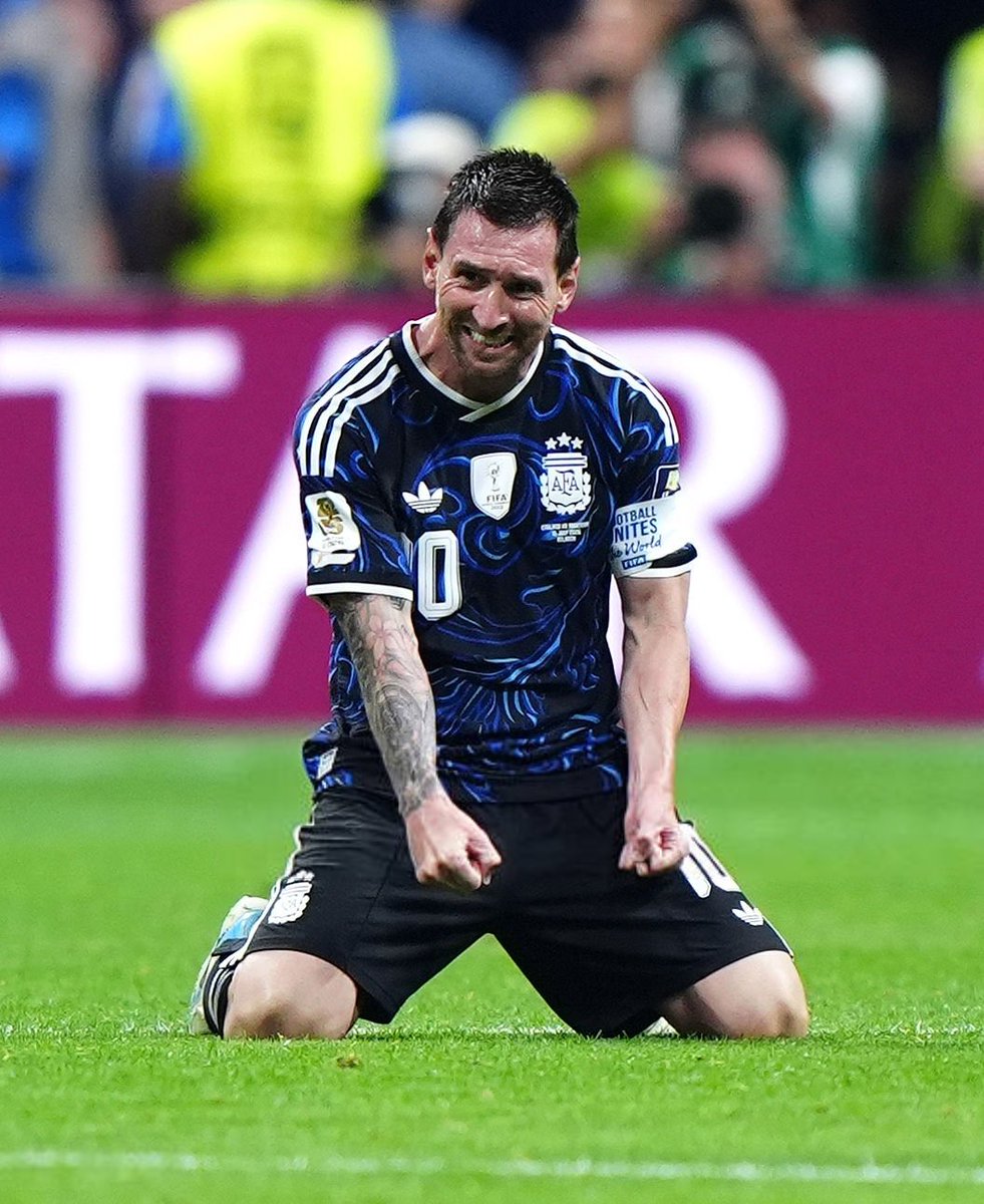 M10GOAT's tweet photo. 🚨 هيرنان كلاوس (Olé):

هناك احتمالية لظهور ميسي في مباراة وداعية على أرضية ملعب المونيمونتال https://t.co/i0ykm96LV9