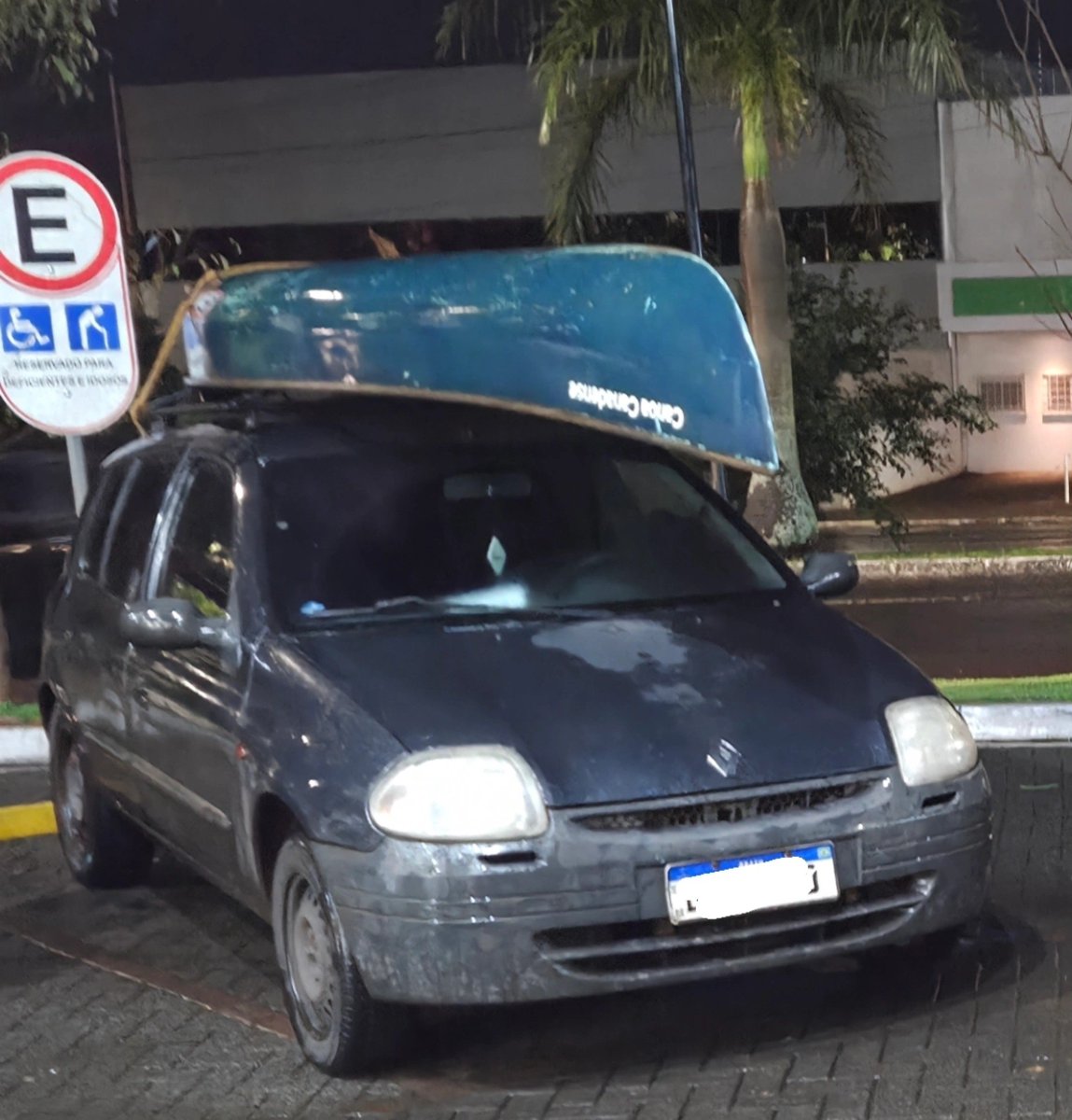 thgrvzi's tweet photo. pov você trocou 4.652 vales após o bispo sair com o último boomerang dourado https://t.co/Mi9DopDESy