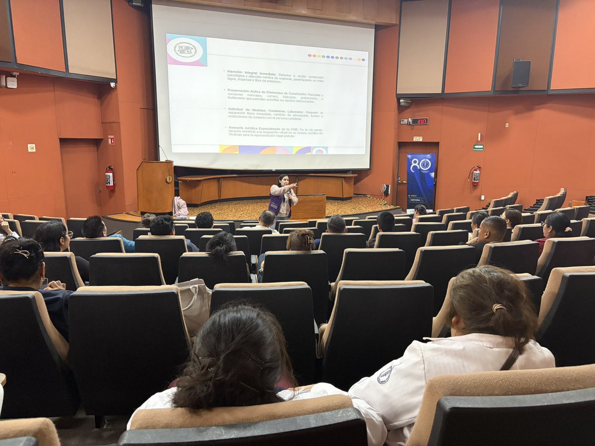 incanMX's tweet photo. Compartimos algunos momentos de la plática “Prevención del acoso sexual”, realizada en colaboración con la Comisión de Derechos Humanos de la Ciudad de México, para sensibilizar sobre la prevención, atención y denuncia del acoso sexual en el entorno laboral. https://t.co/bxKAqBG9kk
