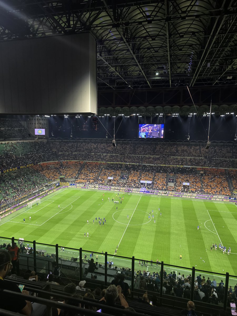 dropss_fr's tweet photo. 7eme match de la saison ⚽️

🏟 : Stadio Giuseppe Meazza
⚽️ : Inter Milan - Udinese (5-3) 
🏆 : Serie A
🎟 : 9,90€

Stade toujours aussi exceptionnel, scénario dingue, belle ambiance, ça c’est le foot qu’on aime 🔥

1er match d’une semaine a 7 matchs. https://t.co/VAv8SrcjYi