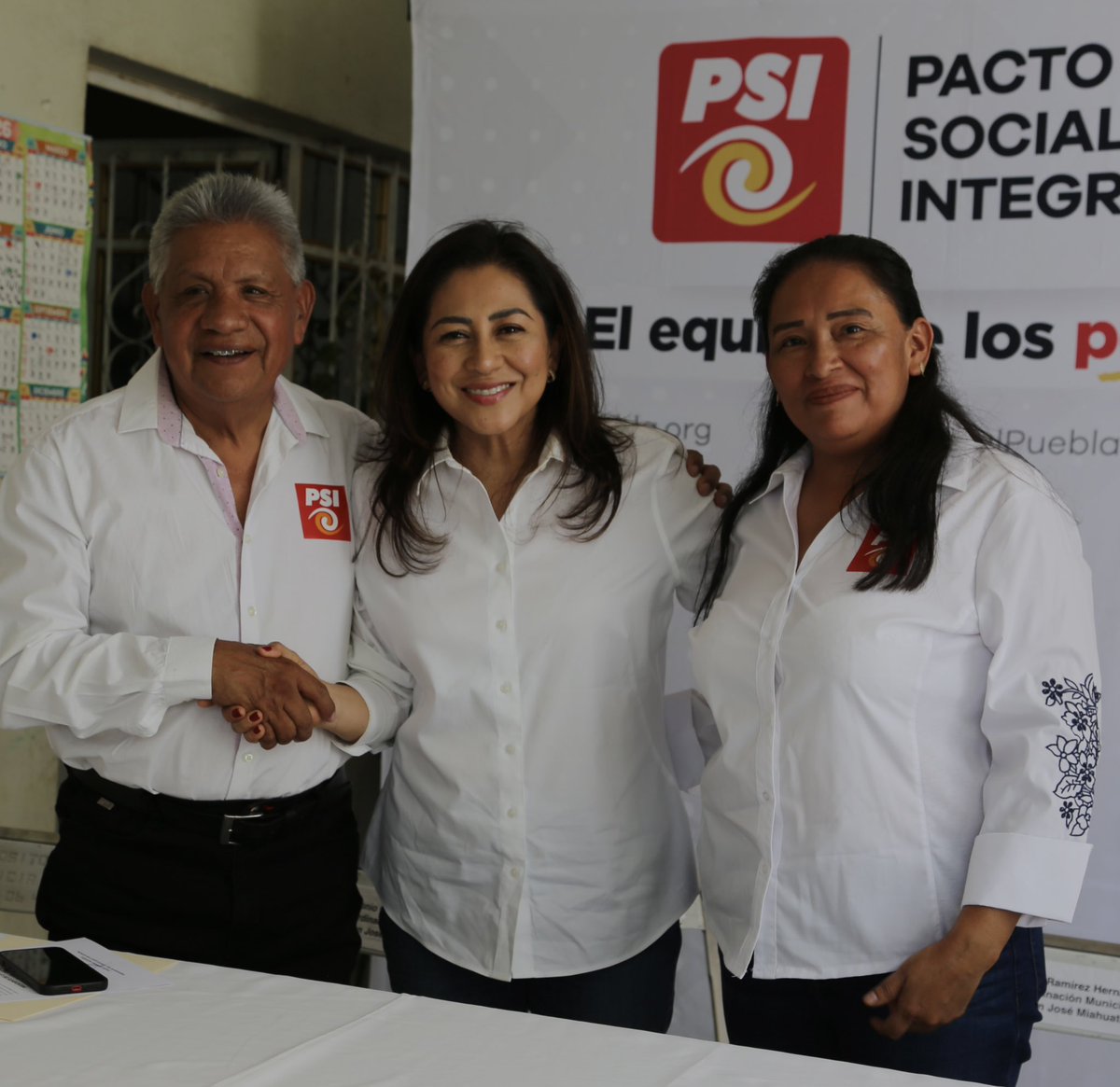 pueblaPSI's tweet photo. En #PSI, escuchar y dialogar son la base para tomar las mejores decisiones de la mano de la ciudadanía.

Nos fortalecemos en San José Miahuatlán con la llegada del Dr. Antonio Campos Celis al frente de la Coordinación Municipal, quien trabajará —hombro a hombro— con nuestra presidenta estatal, @Nadia_NavarroA.

Un líder con identidad, arraigo y la visión de sumar voluntades a través de un trabajo cercano y transparente que escuchará y sumará a las juntas auxiliares: San José Axuxco, San Mateo Tlacoxcalco, San Pedro Tetitlán y San Jerónimo Axochitlán.

¡Tu voz es el motor de PSI! Súmate a nuestro equipo.

#PSIPartidoQueSirve #SanJoséMiahuatlán #Puebla