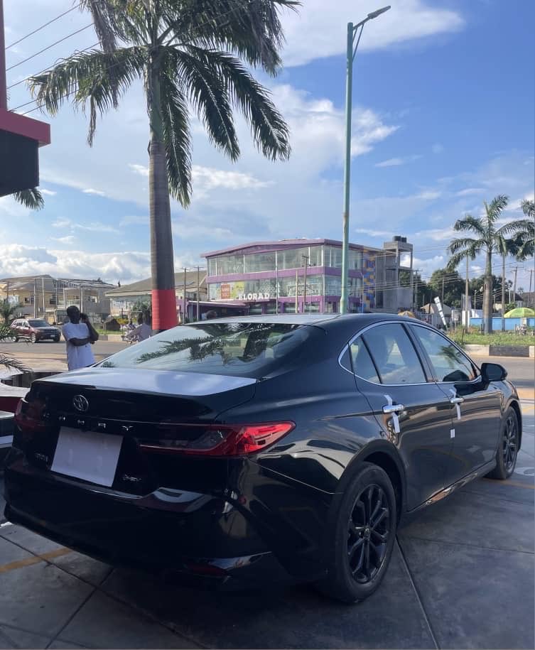 SundayJasp71945's tweet photo. Brand New 2026 Toyota Camry. 2.5-liter 4-cylinder engine paired fifth hybrid system. Fuel-efficient hybrid. Standard wireless Apple CarPlay, wireless Android Auto. 

Price: 48.5 Million Naira 
Location: Asaba, Delta State.

WhatsApp/Call: 07079630275

Call Me Now✅ https://t.co/Gu9ID2T0ku