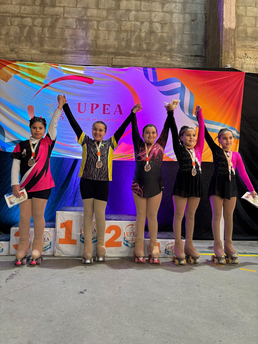 CPBCRAoficial's tweet photo. PATIN

📍Finalizó la última fecha anual del Torneo de Liga. Resultados: 
· Martina Barbieri: 2do. puesto (free dance); 
· Alma Olocco: 1er. puesto; 
· Emilia Gramático: 2do. puesto; 
· Emilia Martino: exhibición; 
· Lia Martínez: exhibición; 
· Cielo Terrarillo: exhibición; 

-> https://t.co/waabNrouRP