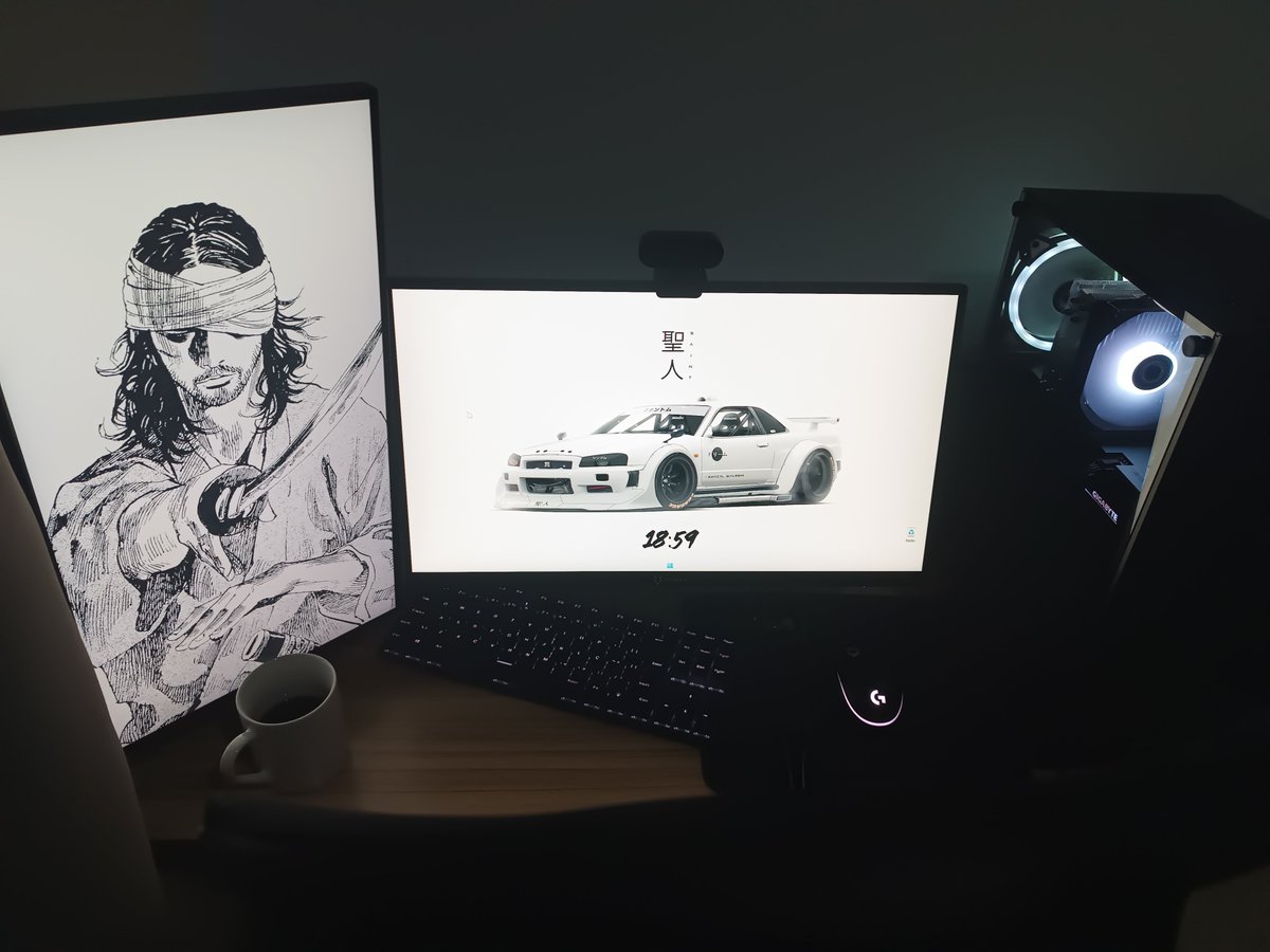 pombohibrido's tweet photo. #SETUPLOCKGAMER
#FRITANDOSETUPS
H610 Asus
i3 12100f
CoolerMaster Hyper 212
16gb 3200mhz Asgard
RX7600 Gaming OC
Fonte Montech AP550
Gabinete DarkFlash DK100
NVME Kingspec 256
HD WD 320
Monitores Husky 22' 100Hz e HQ 22' 75Hz
Mouse G203
Teclado Mancer Ghoul MK2
Fone KZ EDX PRO https://t.co/rr8h90Vee1
