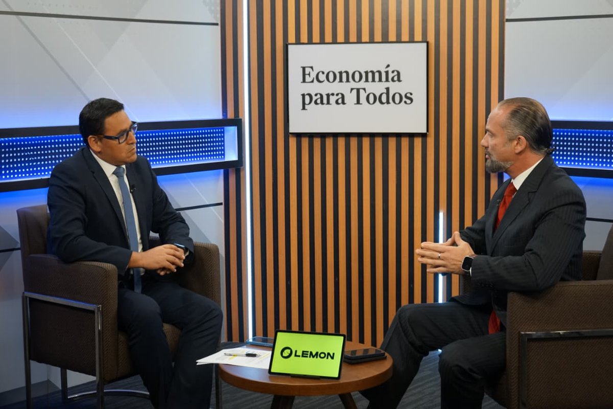 camaradelima's tweet photo. #Entrevista | Vía @RPPNoticias 

🚨 #ATENCIÓN  ¡El Estado debe estar preparado para reaccionar ante el #FEN2026!

🎙️ Carlos Posada (@ceposada), director Institucional de la #CCL, advirtió que un eventual fenómeno El Niño podría afectar a las mypes en sus cadenas de pago, flujo de caja, abastecimiento y acceso de trabajadores a sus centros laborales.

Ante ello, señaló que el Estado debe estar preparado para reaccionar rápidamente y sin trabas burocráticas. "La CCL ya puso a disposición del Gobierno un paquete de Decretos de Urgencia para prevenir estas dificultades", remarcó.

▶️ Conoce las propuestas: https://t.co/sRlZjA037g
📺 Mira la entrevista completa aquí: https://t.co/bgTEYbUlbM

 #Ahora #Actualidad

 @Agencia_Andina @Gestionpe @larepublica_pe @elcomercio_peru @peru21noticias @ExpresoPeru @exitosape @RPPNoticias @ForbesPeru @EconomiaRevista @Latina_Noticias @americatv_peru @PanamericanaTV @atv_noticias @noticias_tvperu

@presidenciaperu | @pcmperu | @midagriperu | @MTPE_Peru | @MEF_Peru