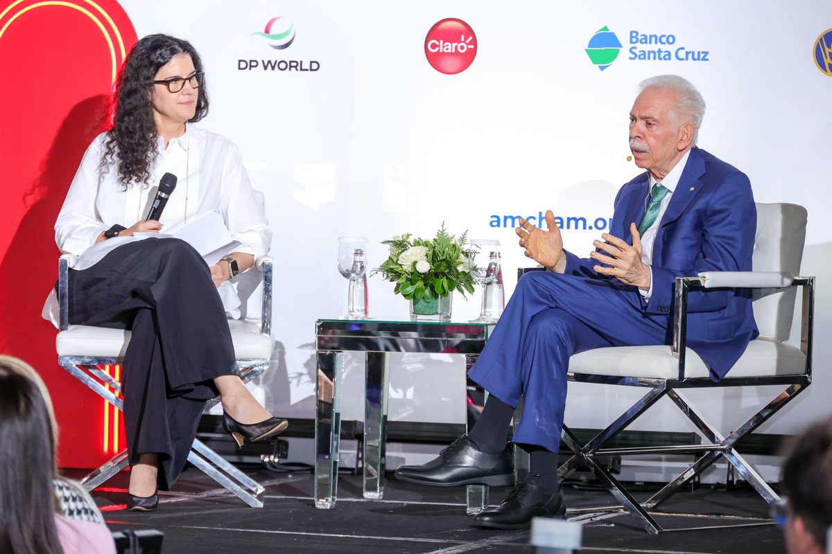 AMCHAMDR's tweet photo. Molina Achécar abordó la necesidad de impulsar una nueva etapa de crecimiento económico sustentada en la productividad, la transformación educativa, la adopción responsable de la inteligencia artificial y la construcción de consensos que permitan avanzar en reformas sostenibles. https://t.co/SVuTLwG2qU