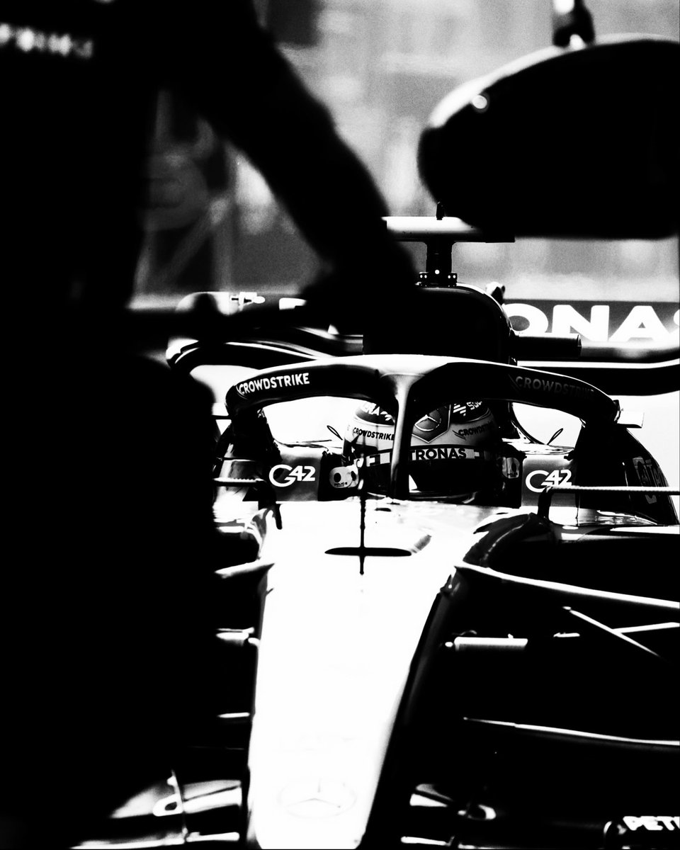 angeliwlez's tweet photo. 🏎️ #𝖥𝗈𝗋𝗆𝗎𝗅𝖺𝟣 ’ — 𝖳𝗁𝖾 𝖱𝖺𝖼𝖾 𝖭𝖾𝗏𝖾𝗋 𝖲𝗅𝗈𝗐𝗌 𝖣𝗈𝗐𝗇; https://t.co/d10r7US0xS