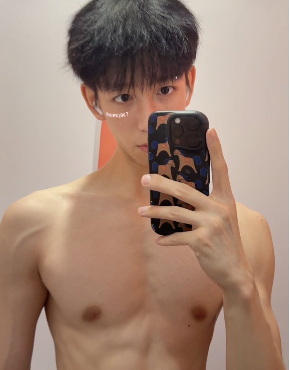 hanyitop's tweet photo. 特效加上了 https://t.co/LqbGPwBw3v