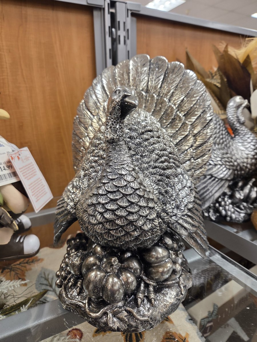 TheTenacious_J's tweet photo. type of shit you get for completing 100% of a game's bestiary https://t.co/Mss1ezlQHh