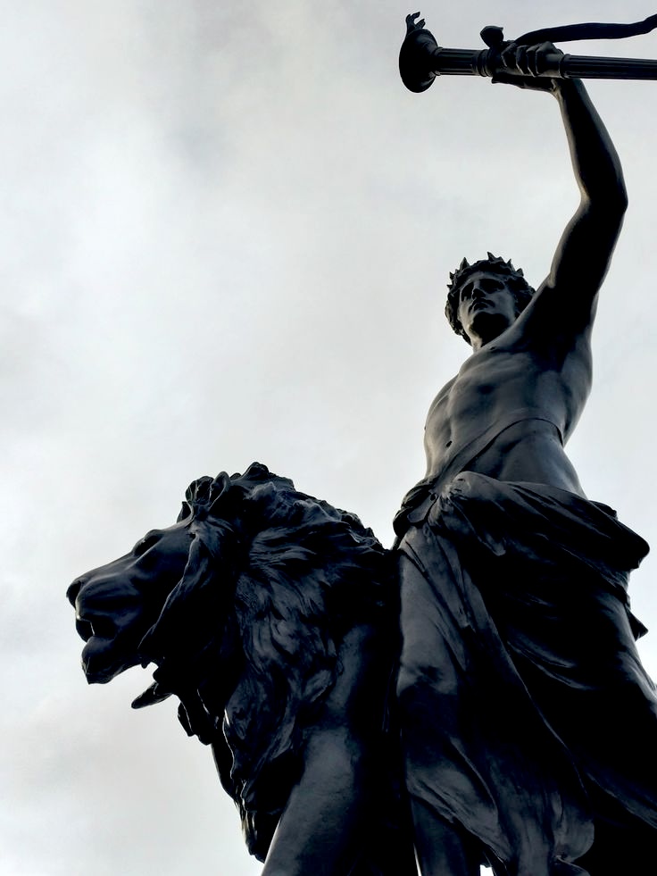 IMPERATORAUS tweet picture
