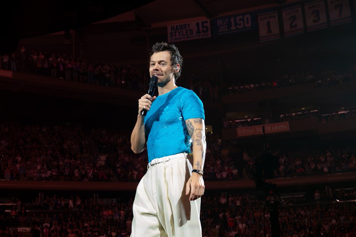 slg0201's tweet photo. #togethertogethernyc #harrystyles #togethertogethertour https://t.co/EC5HpGzrVD