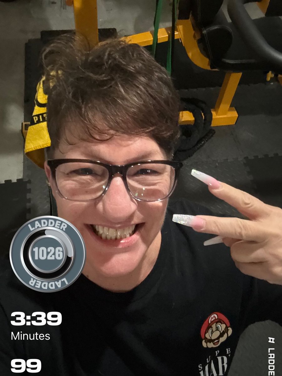 lincolin6's tweet photo. Team Evolve knows how to ball. Summer Series Aura Badge Challenge: done and dusted. Now back to lifting heavy AF. All thrill, no chill. https://t.co/X6ZjxDySwp
