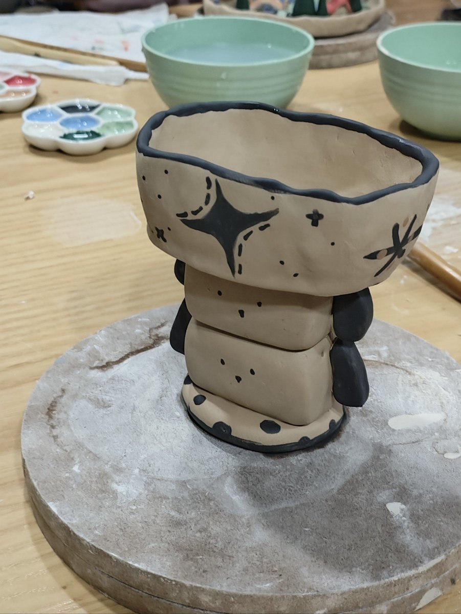 AhmedSa81895815's tweet photo. Spend 2 mins here to let your hands feel raw clay’s warmth u0026 turn a messy lump into something yours—no skill needed, just joy. https://t.co/igC369FCA9