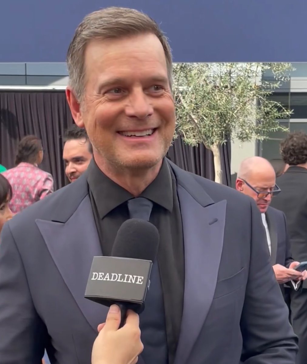 Pkrausebyariza's tweet photo. PETER KRAUSE THE MOST ADORABLE EVER I WANNA CRY https://t.co/agvMVStmCU